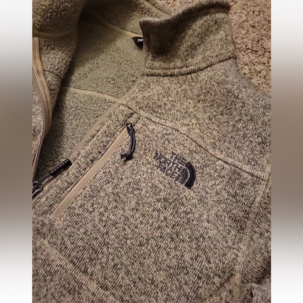The North Face Tan Fleece Pullover - Picture 7 of 17